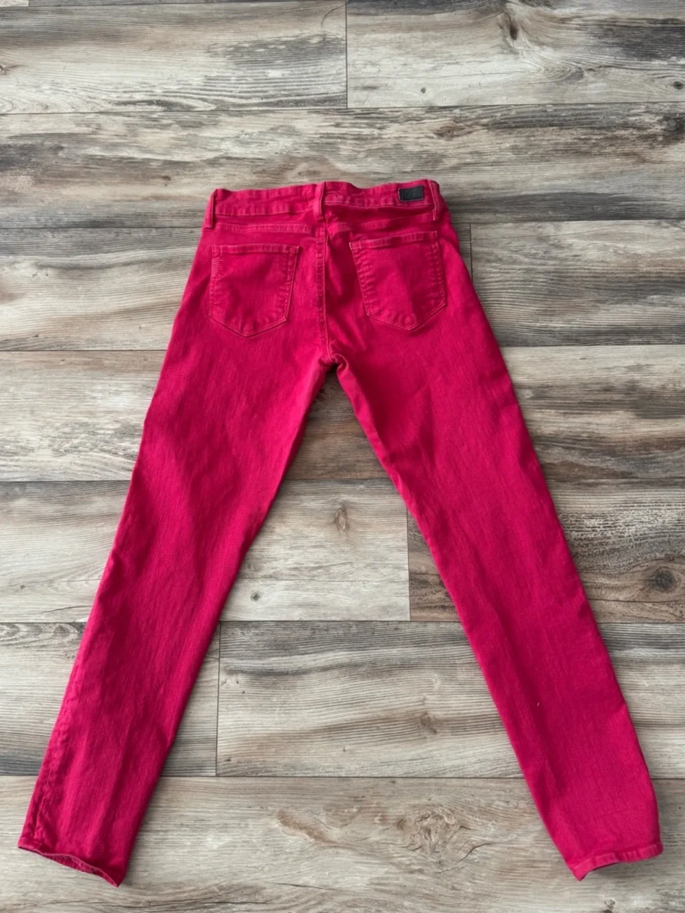 Paige Skyline Ankle Peg Jeans Red Size 28 Classic red